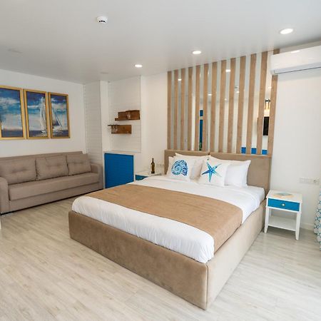 Seagull Beachfront Boutique Hotel 바투미 외부 사진