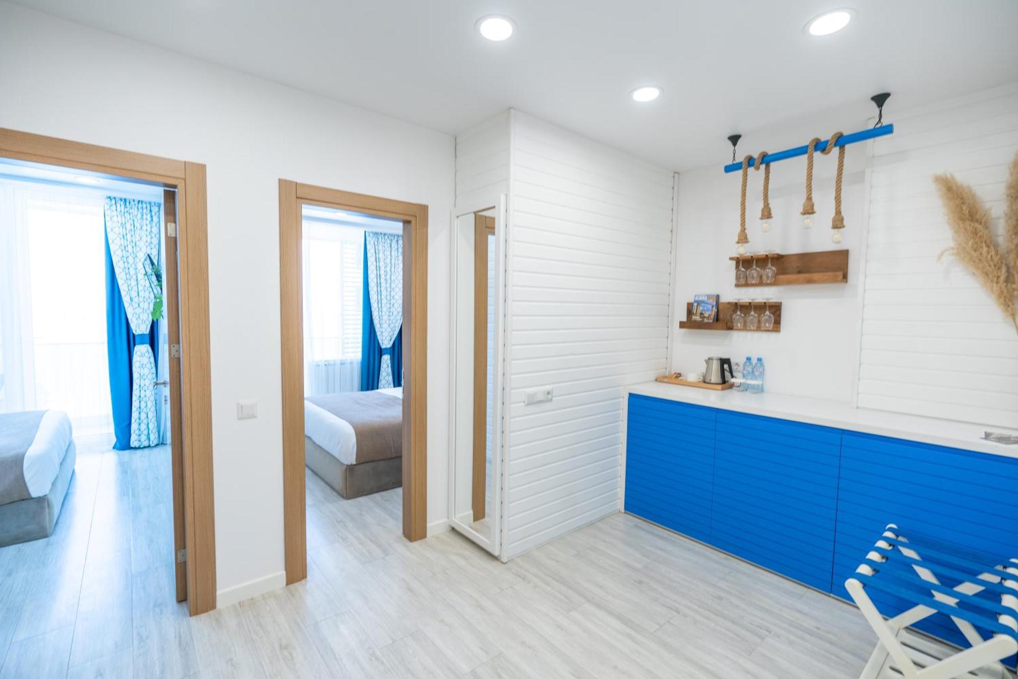 Seagull Beachfront Boutique Hotel 바투미 객실 사진