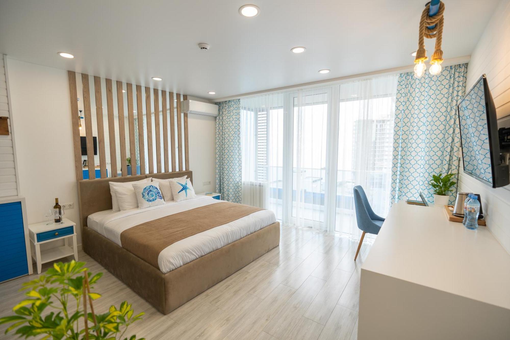 Seagull Beachfront Boutique Hotel 바투미 객실 사진
