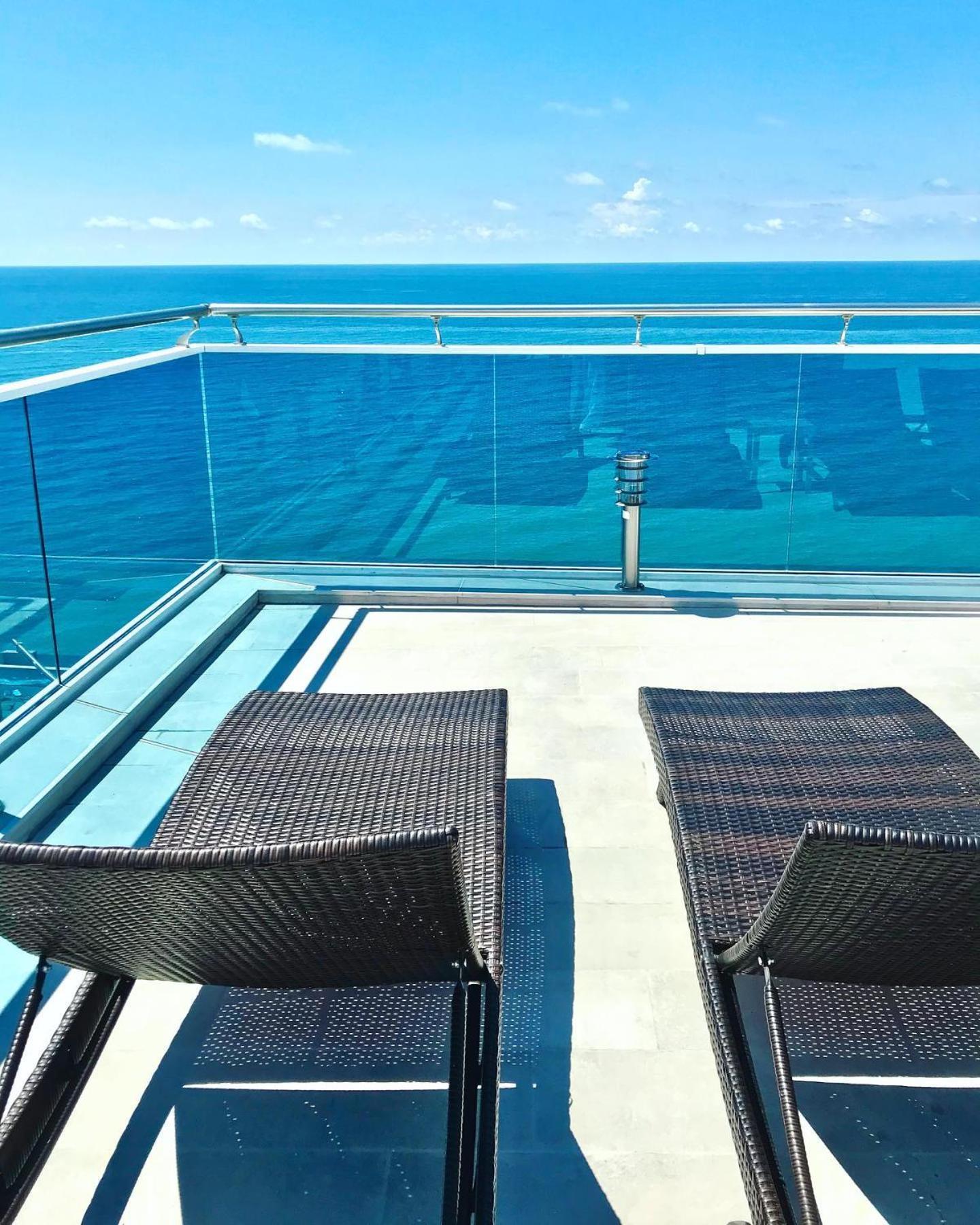Seagull Beachfront Boutique Hotel 바투미 외부 사진