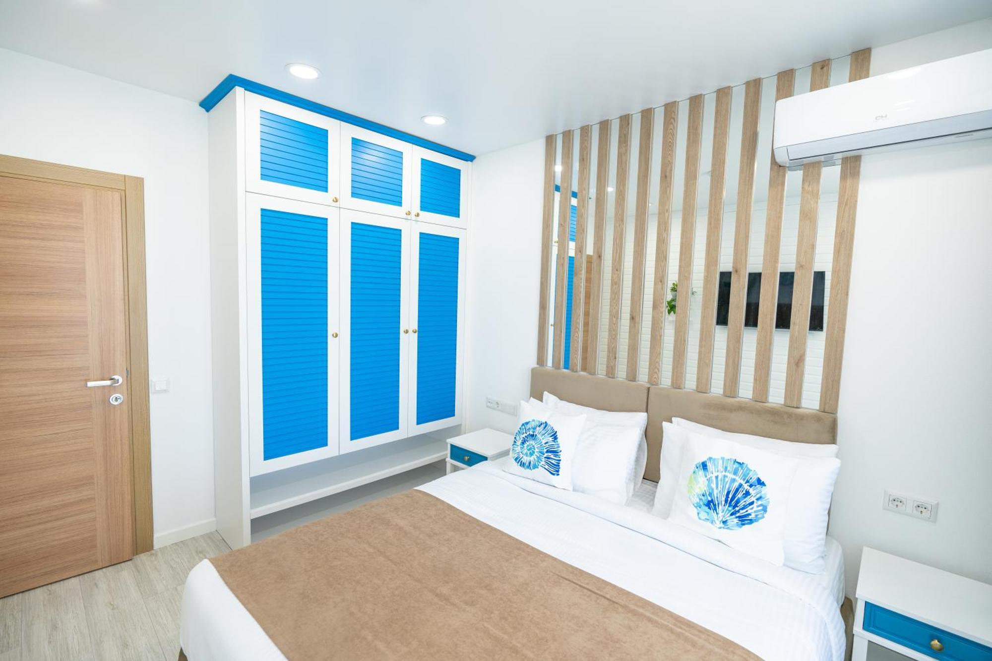 Seagull Beachfront Boutique Hotel 바투미 객실 사진