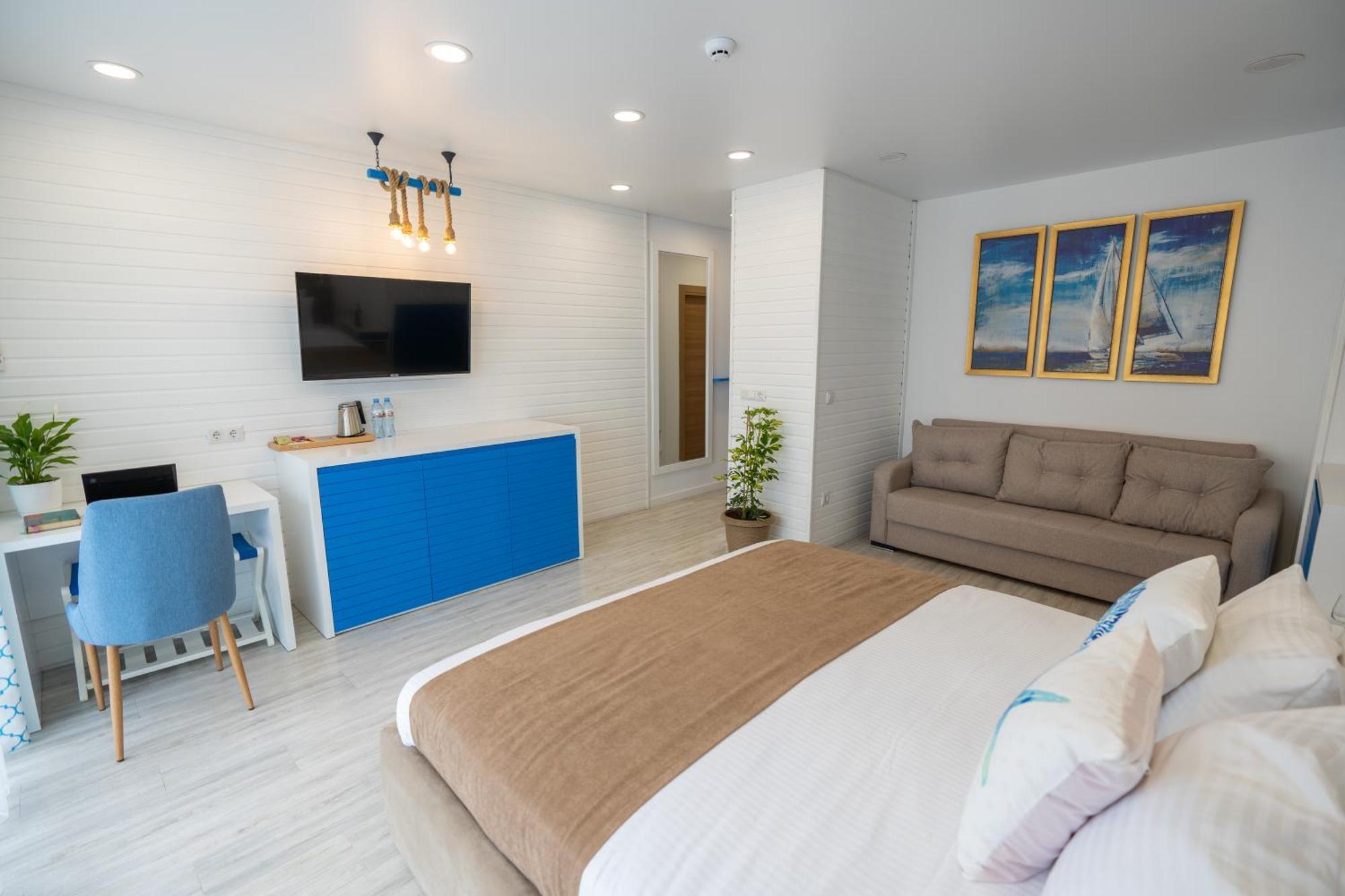 Seagull Beachfront Boutique Hotel 바투미 객실 사진