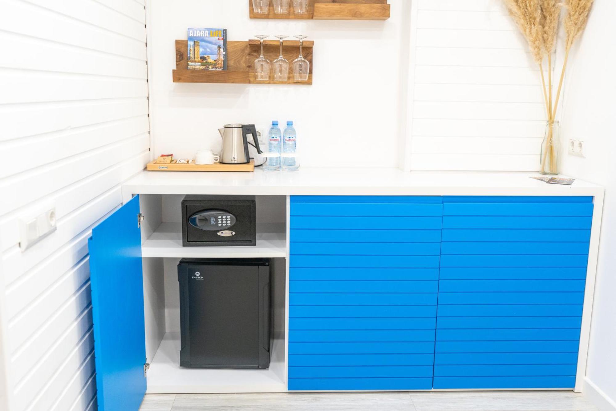 Seagull Beachfront Boutique Hotel 바투미 객실 사진