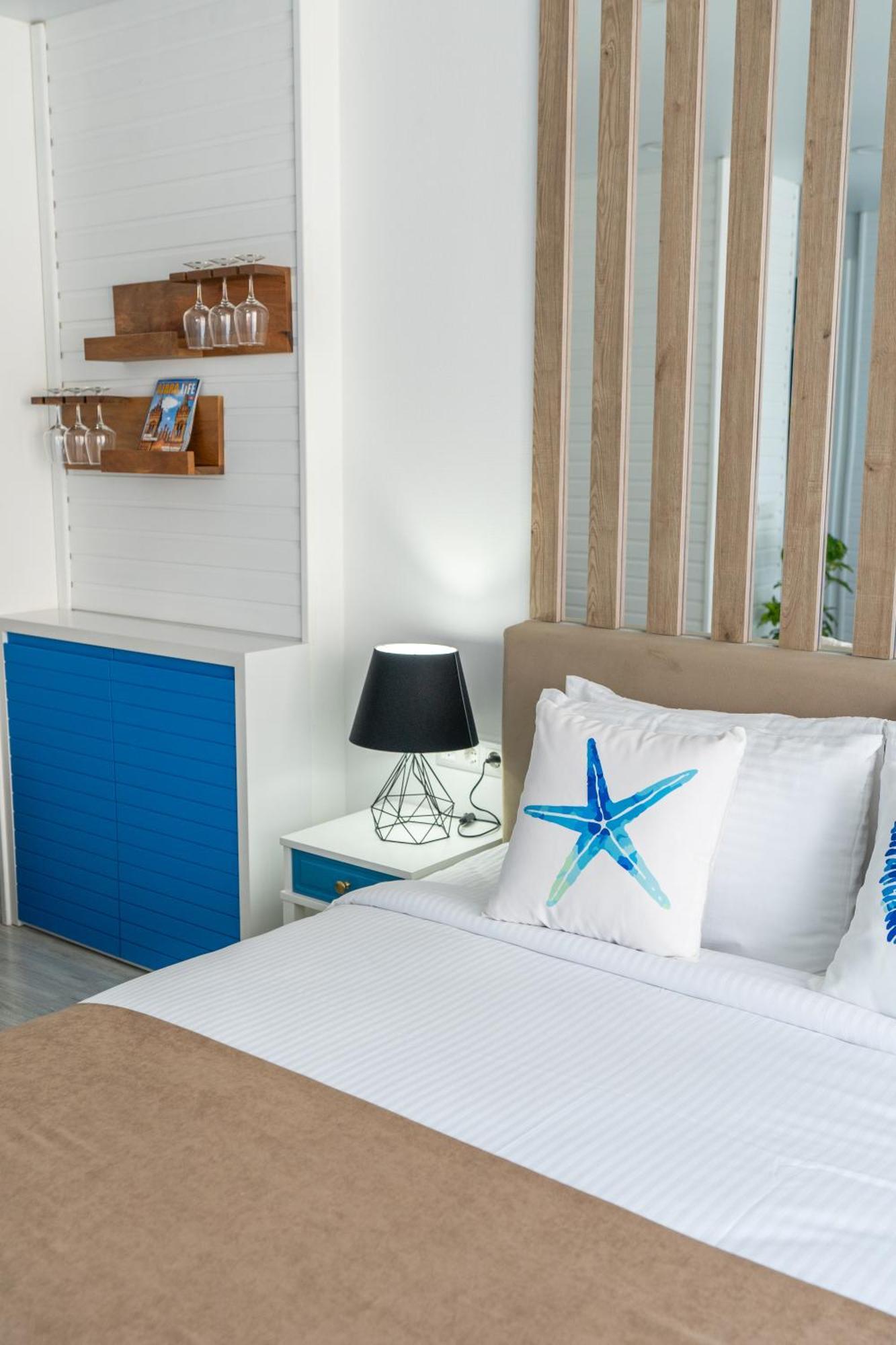 Seagull Beachfront Boutique Hotel 바투미 객실 사진