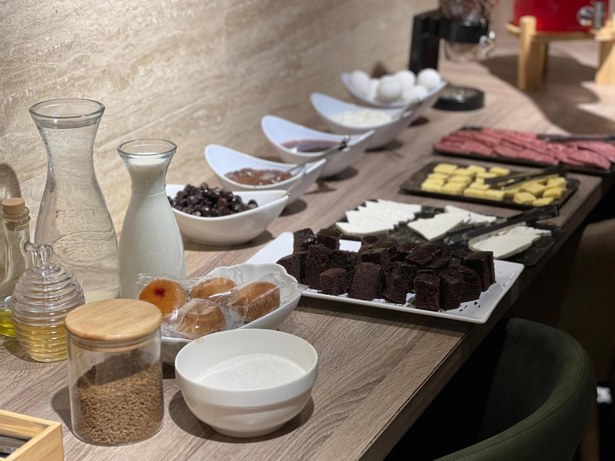 Seagull Beachfront Boutique Hotel 바투미 외부 사진